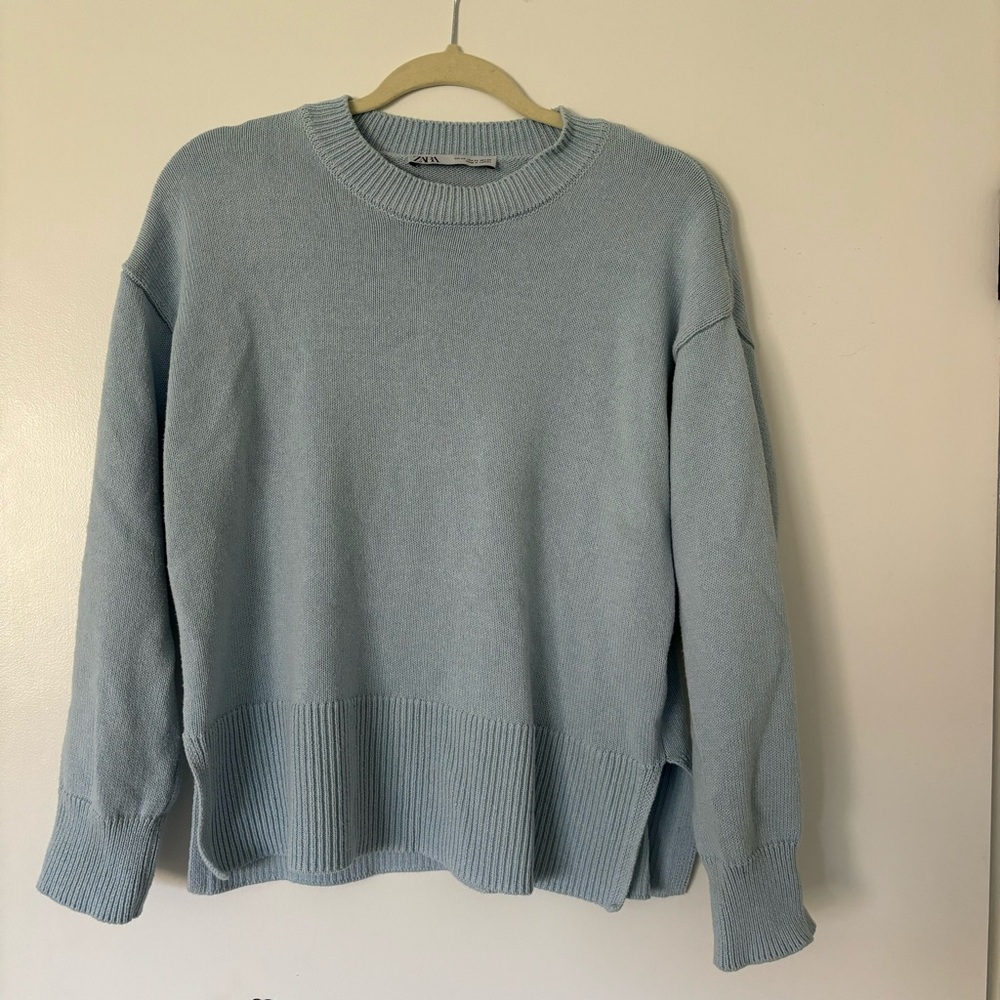 Zara Blue Crew Neck Sweater with Ribbed Detailing